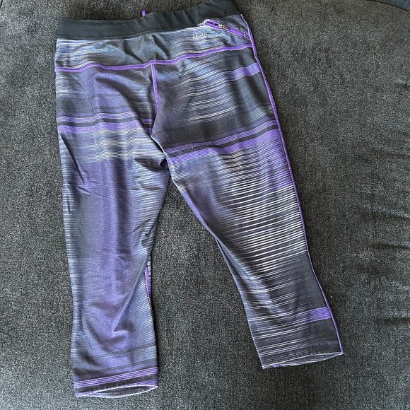 Nike Large Purple Dri-Fit capri leggings - Picture 2 of 3